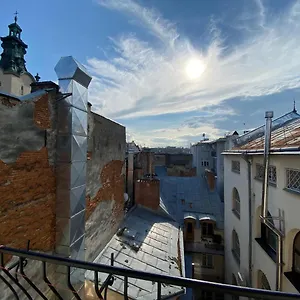  Апартаменты Grand Apartments On Rynok Square