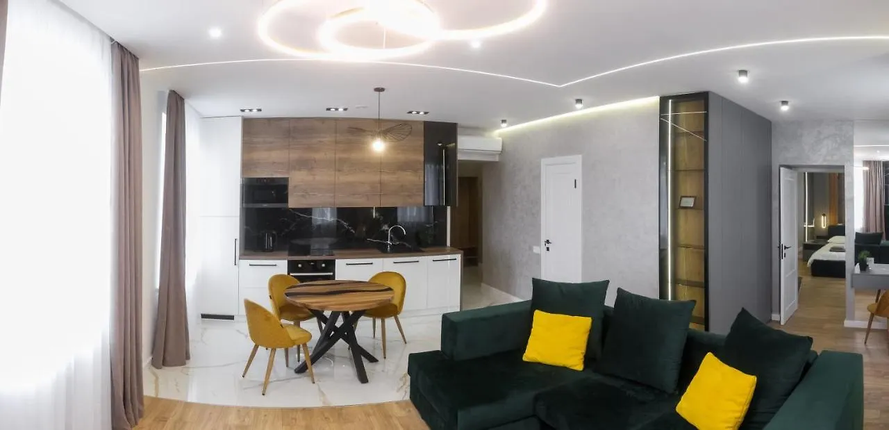 Vip Центр Львова Джакузі Камін Площа Ринок 0*, Lviv